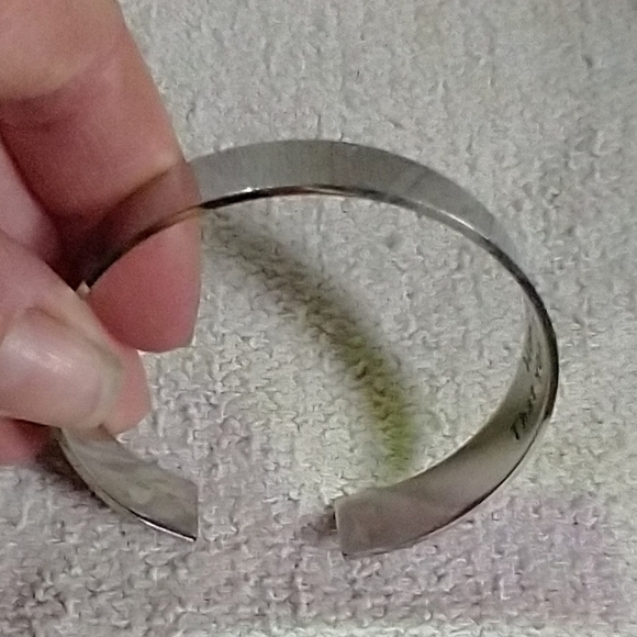 Silvertone cuff bracelet daughter in law - Picture 3 of 7